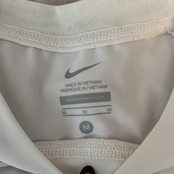 Women’s Nike Dri Fit Compression with mesh on sleeves - Picture 4 of 6